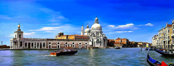 Taxi acqueo che si dirige verso la Basilica della Salute a Venezia